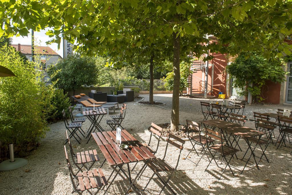 Hotel Des Capucins Le Puy-en-Velay Exterior foto